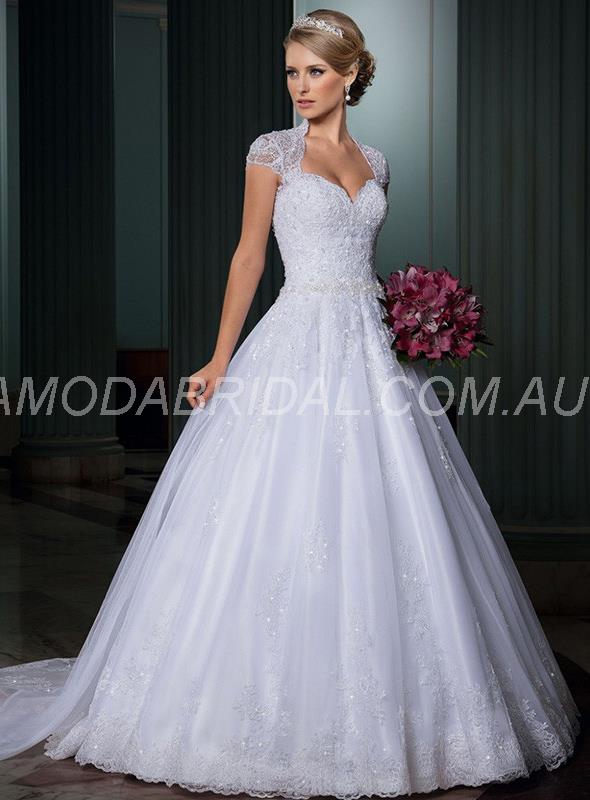 Brisbane Beautiful Sweetheart Sleeveless Applique Court Train Wedding Dresses